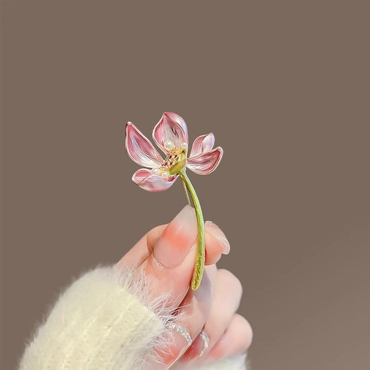 Antique style light pink pearl lotus flower brooch, high-end women's niche, Chinese style classical elegant chest flower temperament brooch, clothing accessories